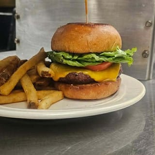 Classic Cheeseburger